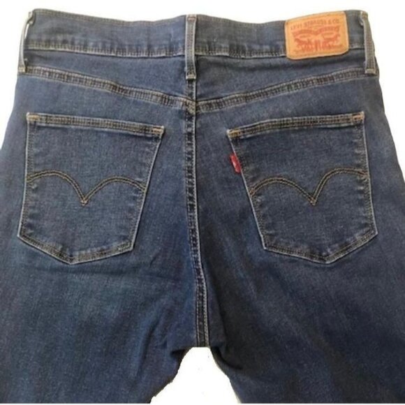 Levi's Slimming Skinny Medium Wash Stretch Jeans Women's Size 30 W x 28 L - Picture 6 of 6